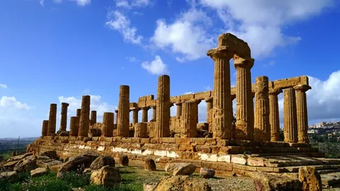 曼联主场惊魂保住积分，阿莫林力挽狂澜显英雄本色